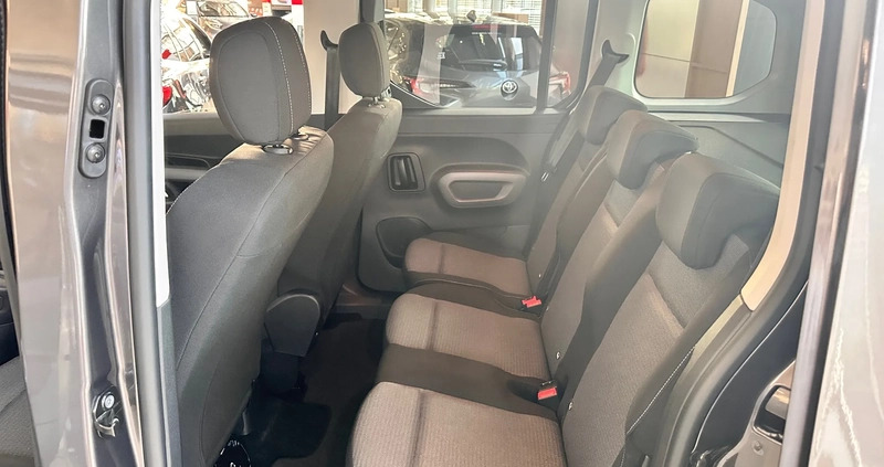 Toyota Proace City Verso cena 127150 przebieg: 6, rok produkcji 2024 z Wieleń małe 46